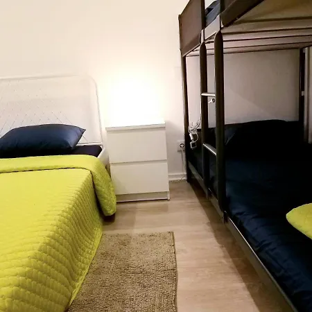 Theorynomad Al Hostel