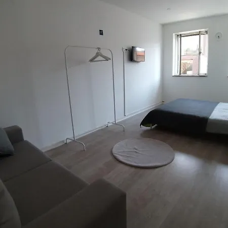 Hostel Theorynomad Al Braga