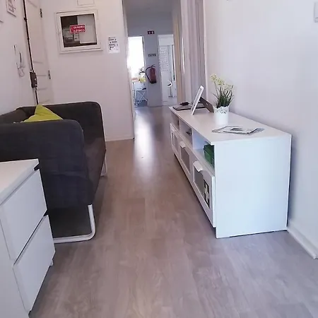 Theorynomad Al Albergue Braga