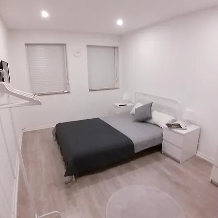 Albergue Theorynomad Al *