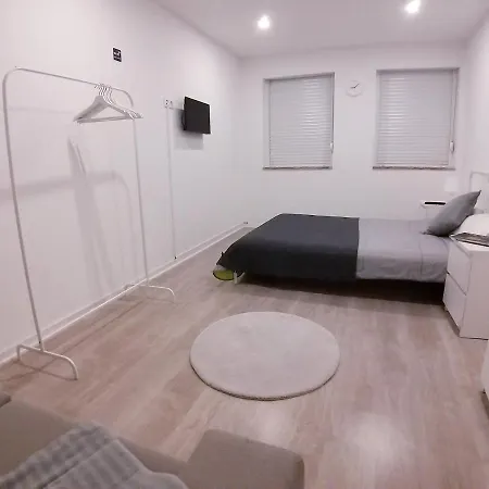 Albergue Theorynomad Al Braga